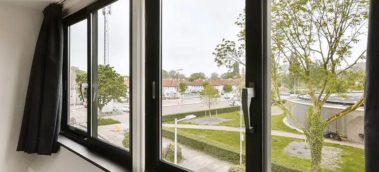 Aluminum End Vent Slider Windows in Sarasota, FL