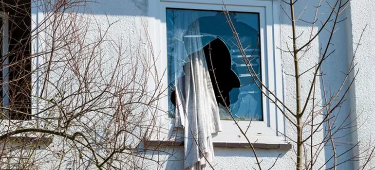 Storm Window Installation Contractors in Sarasota, FL